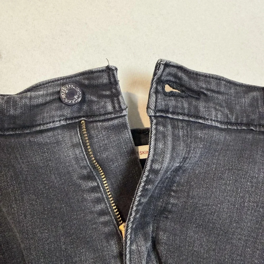Levis brand levi